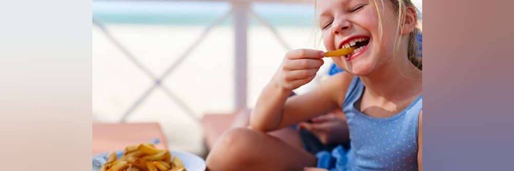 Mit einer Portion Pommes den Sommergenießen