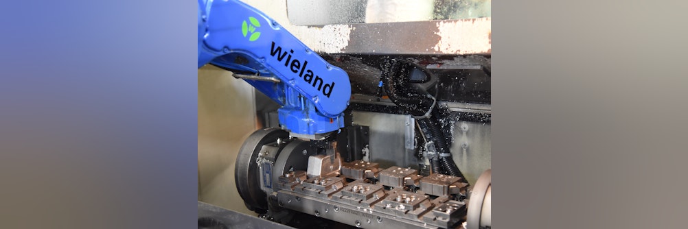 Automation eines Bearbeitungszentrums mit Roboter - Prozesssichere Lösung