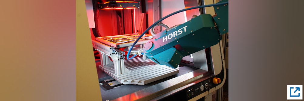 Automatische Bestückung einer Lasermarkieranlage mit Industrieroboter HORST900