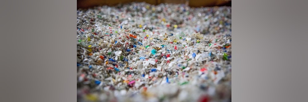 Post-Consumer Kunstoff Abfall Recycling und Zerkleinerung | Shredder