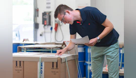 AEB Transport Management: Optimierte Versandprozesse bei DELO